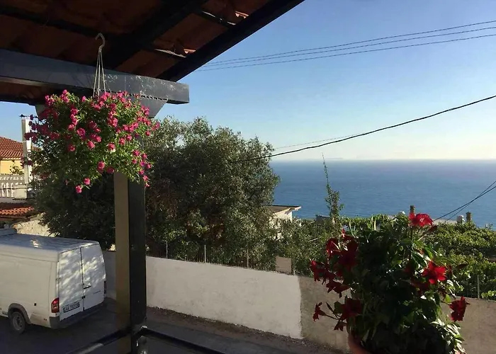 Joni\'S House